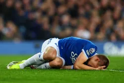 Everton Defender Vitaliy Mykolenko en danger de manquer Euro 2024 avec une blessure trop méchante pour rejouer