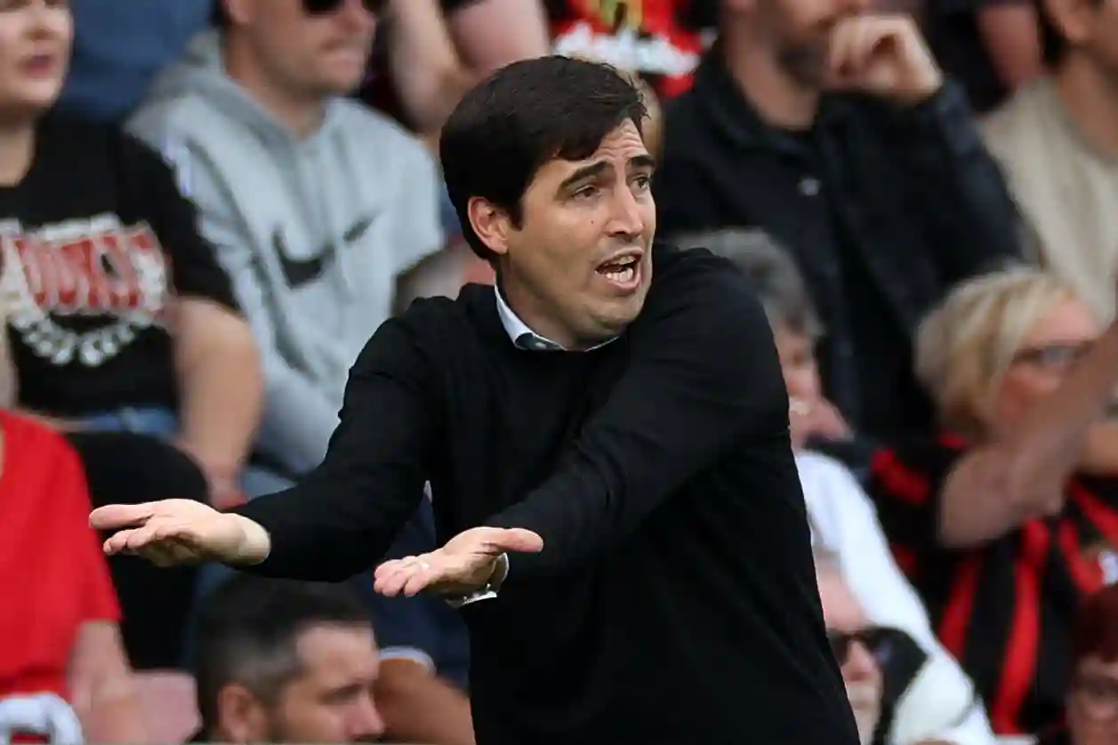 Pourquoi Andoni Iraola n'est pas sur la ligne de touche de Bournemouth car le boss est absent contre les rivaux de Southampton après la confusion du carton jaune