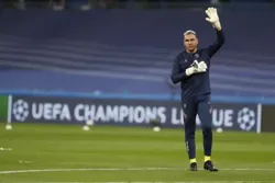 Keylor Navas s'entraîne comme une bête à revenir en janvier. . . Si ce n'est pas avant