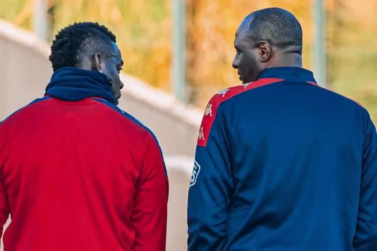 Réunion Balotelli-Vieira dans Gênes: IV Livraison d'une relation avec UPS et Downs