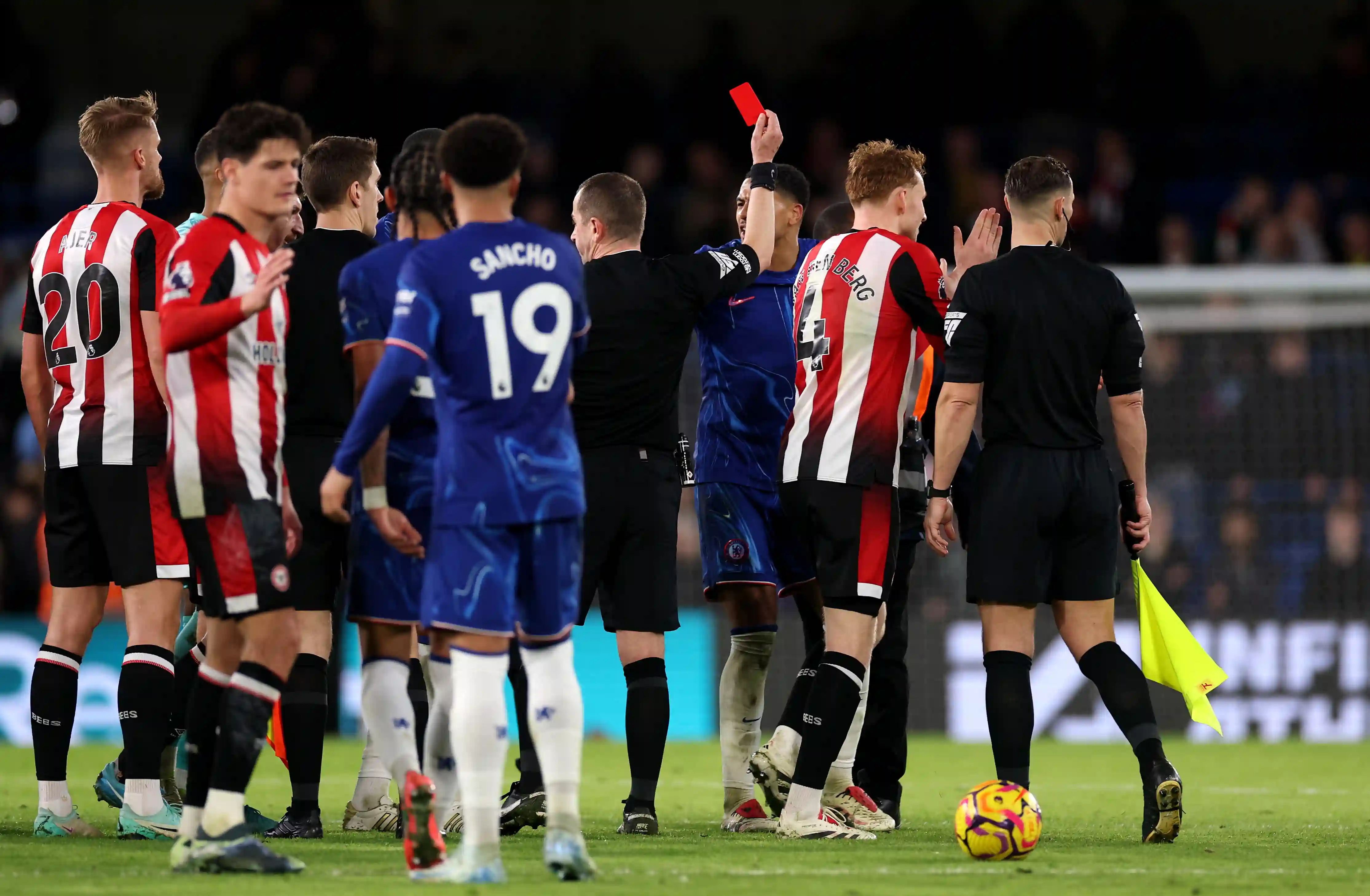 Premier League Expliquez pourquoi Marc Cucurella a été expulsé après la victoire finale à Chelsea contre Brentford