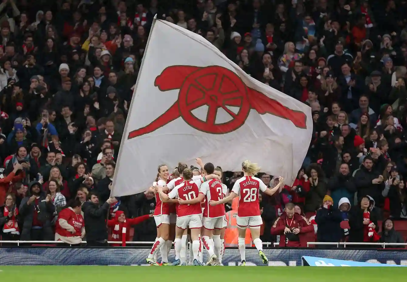 Les femmes d'Arsenal partagent certaines de leurs célébrations pré-christmas avec nous! Joyeux portes de Noël!