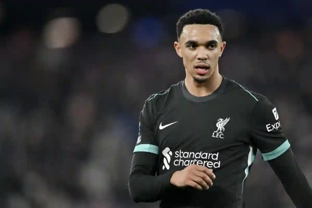  Dardo '' de Carragher à Alexander-Arnold et ses agents pour les contacts avec le Real Madrid